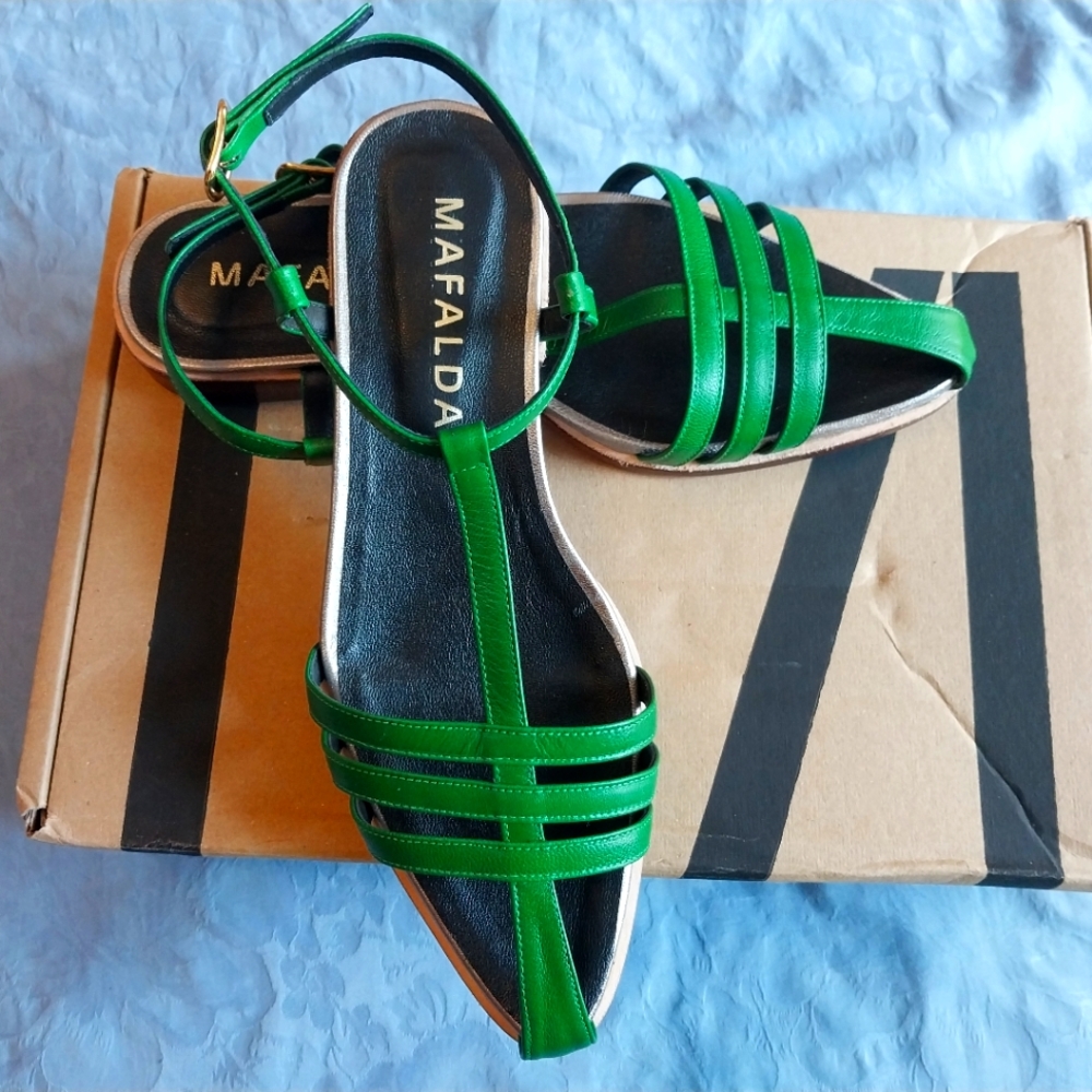 Mafalda Magnolia Emerald sandals size 7.5